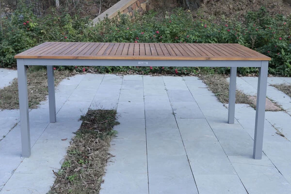 VILLANA Esstisch, Alu Pulverbeschichtet / FSC Akazienholz, 180 X 90 Cm 5 VILLANA Esstisch, Alu Pulverbeschichtet / FSC Akazienholz, 180 X 90 Cm – Bild 3