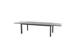 SIENA GARDEN Savona/Kingston Esstischgarnitur, Matt Graphit/grau/wood Look, Alu/Teak/Keramik/Texfabric, Tisch 220/340x108 Cm, 6 Stapelsessel -Warmer Garten 22050 13.jpg