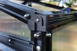 OUTFLEXX Gewächshaus, Schwarz, Alu/Polycarbonat, 111x61x175cm, Pulverbeschichtet 28 OUTFLEXX Gewächshaus, Schwarz, Alu/Polycarbonat, 111x61x175cm, Pulverbeschichtet -Warmer Garten 22273 11.jpg