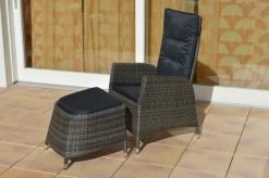 Ploß Rocking Dining Sessel, Grau/braun-meliert, Polyrattan, Verstellbar, Mit Fußhocker 17 Ploß Rocking Dining Sessel, Grau/braun-meliert, Polyrattan, Verstellbar, Mit Fußhocker -Warmer Garten 2 18832.jpg