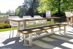 HARTMAN Yasmani Esstisch, Weiß/vintage Brown, Alu/Teak, 240x100cm 11 HARTMAN Yasmani Esstisch, Weiß/vintage Brown, Alu/Teak, 240x100cm -Warmer Garten 3 18685.jpg