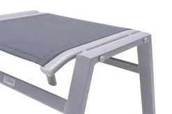 OUTFLEXX Hocker, Silber/grau, Alu/Textilene, 49x55x37cm 8 OUTFLEXX Hocker, Silber/grau, Alu/Textilene, 49x55x37cm -Warmer Garten 3 21312.jpg