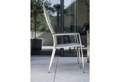 STERN Cardiff Stapelsessel, Silber Gepolstert, Edelstahl/Textil/Aluminiumarmlehnen, 68,5x56x110 Cm, Stapelbar 9 STERN Cardiff Stapelsessel, Silber Gepolstert, Edelstahl/Textil/Aluminiumarmlehnen, 68,5x56x110 Cm, Stapelbar -Warmer Garten 3 21902.jpg