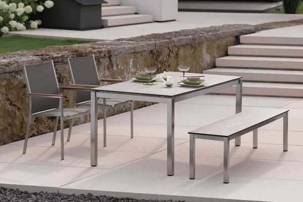 STERN Cardiff Stapelsessel, Silber/taupe, Edelstahl/Textil, Ca. 61x57x92 Cm, Armlehnen FSC-Teak 6 STERN Cardiff Stapelsessel, Silber/taupe, Edelstahl/Textil, Ca. 61x57x92 Cm, Armlehnen FSC-Teak – Bild 4