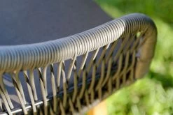 DIAMOND GARDEN Nashville Stuhl, Grau, Alu/Polyrattan/Teak, 59x66x87 Cm, Mit Sitz- Und Rückenkissen -Warmer Garten 4 21230.jpg