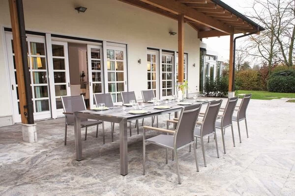 STERN Cardiff Stapelsessel, Silber/taupe, Edelstahl/Textil, Ca. 61x57x92 Cm, Armlehnen FSC-Teak 8 STERN Cardiff Stapelsessel, Silber/taupe, Edelstahl/Textil, Ca. 61x57x92 Cm, Armlehnen FSC-Teak – Bild 6