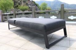 OUTFLEXX Allure Sonnenliege, Sooty, Alu/Sunbrella, 211 X 74 X 44,5 Cm, Verstellbare Kopfstütze -Warmer Garten 7 20736.jpg
