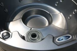 Outtech Steel Art Aqua Whirlpool, Silber/grau, 180x180x73 Cm,5 Pers., LCD Balboa Anzeige, Rund 22 Outtech Steel Art Aqua Whirlpool, Silber/grau, 180x180x73 Cm,5 Pers., LCD Balboa Anzeige, Rund -Warmer Garten 9 21292.jpg